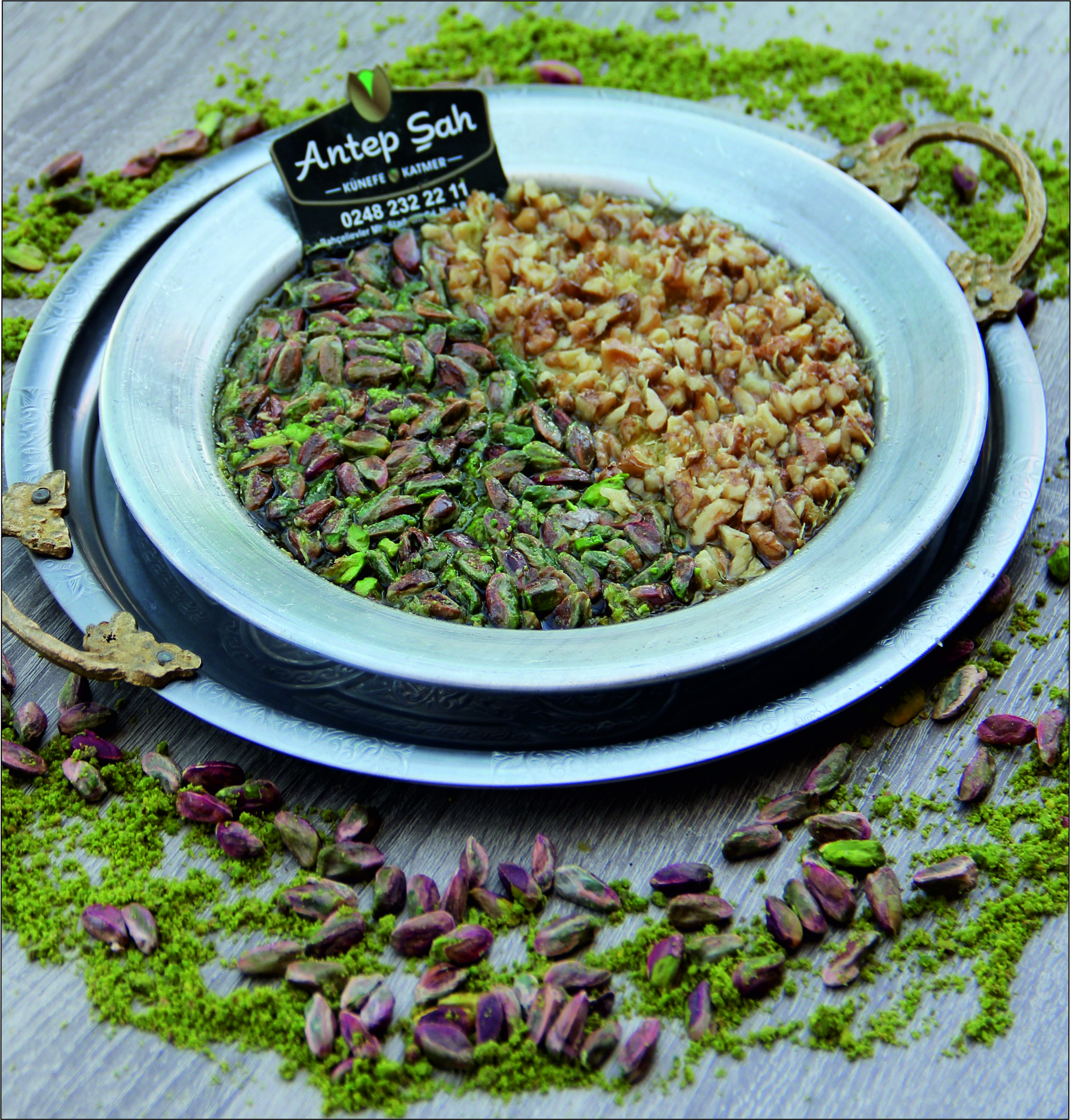 Yarı Ceviz Yarı Zade