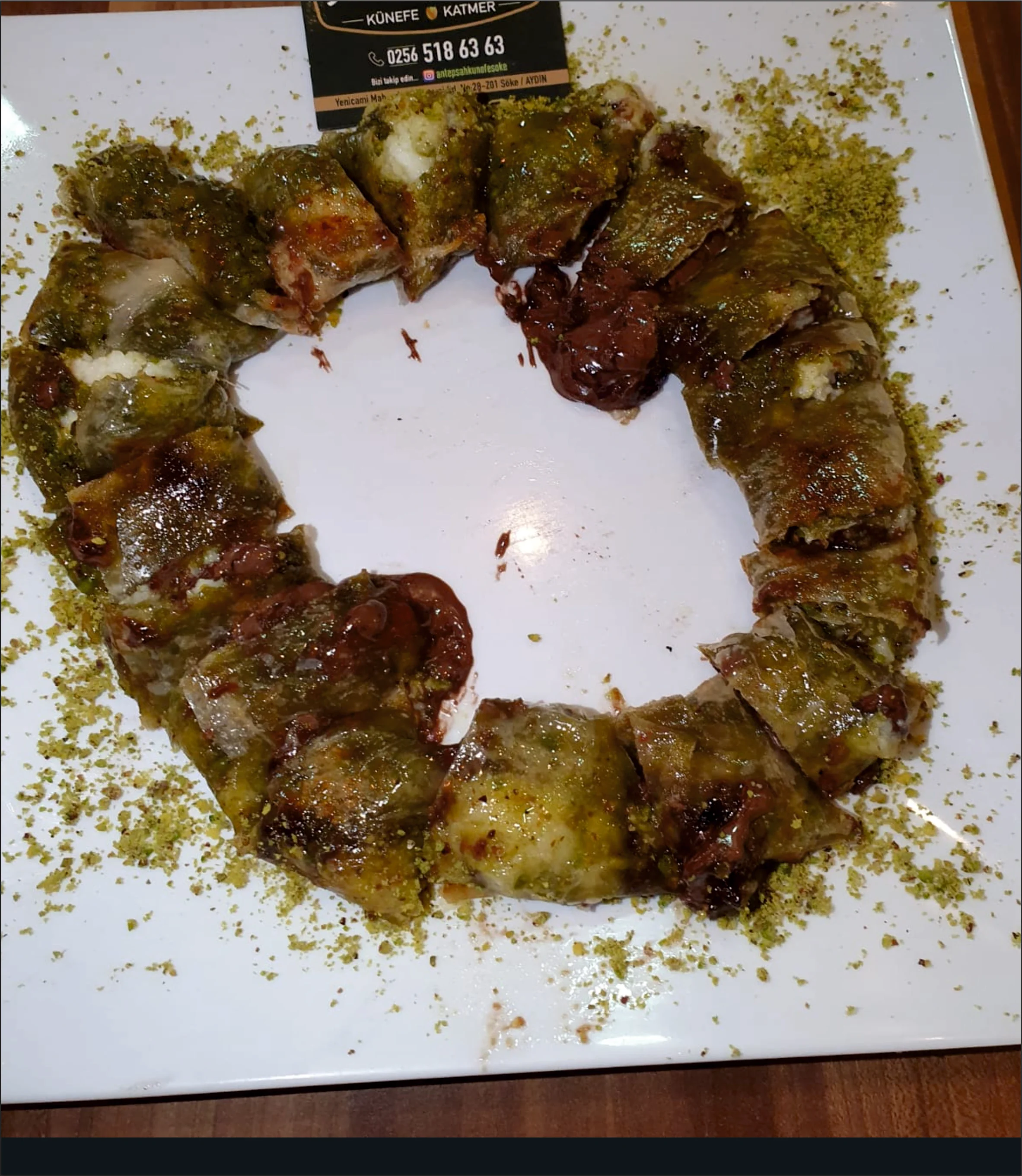 Çikolatalı Simit Katmer